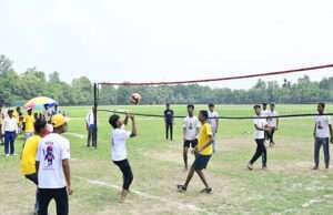 जिला स्तरीय प्रतियोगिता में खिलाड़ियों का शानदार प्रदर्शन, एसडीओ ने किया शुभारंभ