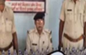 मेहसी पुलिस की बड़ी कार्रवाईः जमीन में गाड़कर रखी 1100 लीटर अवैध शराब बरामद, छह शराब माफियाओं पर केस दर्ज