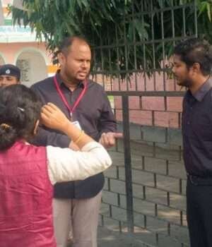 17-पिपरा विधानसभा निर्वाचन क्षेत्र के सामान्य प्रेक्षक पी शिवाकुमार नायडू ने किया निरीक्षण, किया यह मिलान