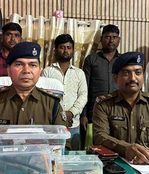 मोतिहारी पुलिस को बड़ी सफलता, अंतरराज्यीय चोर गिरोह के 4 सदस्य गिरफ्तार, बस स्टैंड पर रंगे हाथों पकड़े गय सभी आरोपी