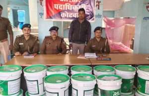 मोतिहारी पुलिस ने कोटवा से 700 लीटर स्प्रिट के साथ पिकअप चालक को किया गिरफ्तार, बड़े नेटवर्क का खुलासा