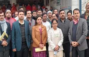 केंद्रीय प्रभारी सह सूचना प्रसारण मंत्रालय निदेशक ने आकांक्षी प्रखण्ड केसरिया का किया निरीक्षण, दिये कई दिशा निर्देश