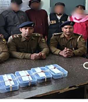 रक्सौल पुलिस की बड़ी कार्रवाई, चोरी की 4 बाइक बरामद, 8 आरोपी गिरफ्तार