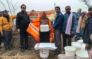 नरकटिया विधायक की पहल पर अग्निपीड़ित 8 परिवारों को दी गई तत्काल सहायता