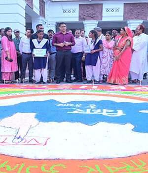 पूर्वी-चंपारण जिले को लगातार दूसरी बार चुनाव प्रबंधन में उत्कृष्टता के लिए राष्ट्रीय पुरस्कार