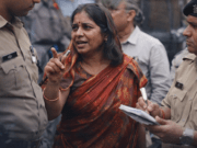 प्रेम, सोशल मीडिया और जल्दबाज़ी के फैसले और बहकती युवा पीढ़ी, मुुंगेर में युवती ने रेयाजुल संग भागकर की शादी, सदमे में परिवार ai photo