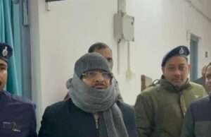 तीन महीने की नौकरी, दो लाख डिमांड, 19 हजार लेते फंस गया अफसर!, मुजफ्फरपुर के डीएओ सुधीर कुमार ठाकुर घूस लेते रंगेहाथ गिरफ्तार