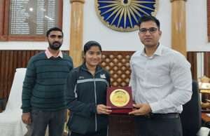 तलवारबाजी में पूर्वी चम्पारण की बेटी केशर-राज की गौरवशाली उपलब्धि, इंडोनेशिया में करेगी शिरकत