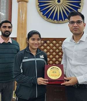 तलवारबाजी में पूर्वी चम्पारण की बेटी केशर-राज की गौरवशाली उपलब्धि, इंडोनेशिया में करेगी शिरकत