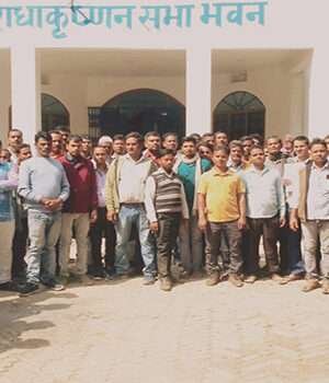 बकाये मानदेय को लेकर रात्रि प्रहरियों ने डीएम को दिया आवेदन शीघ्र भुगतान कराने की मांग