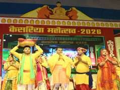 तीन दिवसीय केसरिया महोत्सव में प्रख्यात गजल गायक कुमार सत्यम व सुरों की मल्लिका मालिनी अवस्थी ने बिखेरा जादू