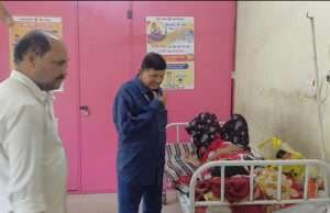 प्रसव महिलाओं के लिए बनेगा रैंप, व्यवस्था होगी दुरुस्त, इस अधिकारी ने किया संग्रामपुर पीएचसी का निरीक्षण